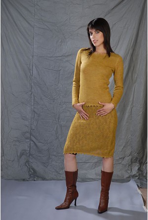 Soaky skirt with crochet spray