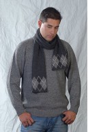 Scarf with rhombs for man